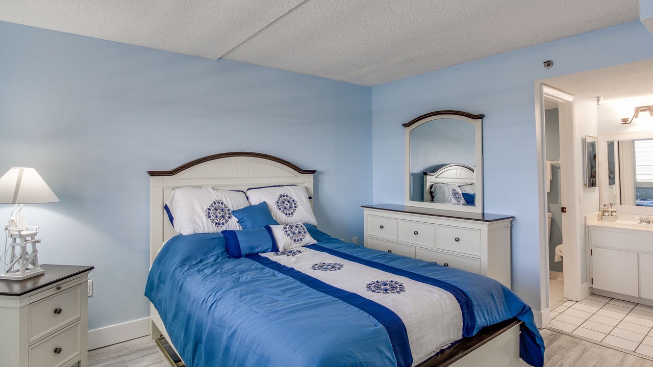 Photo of Bedroom in Hudson