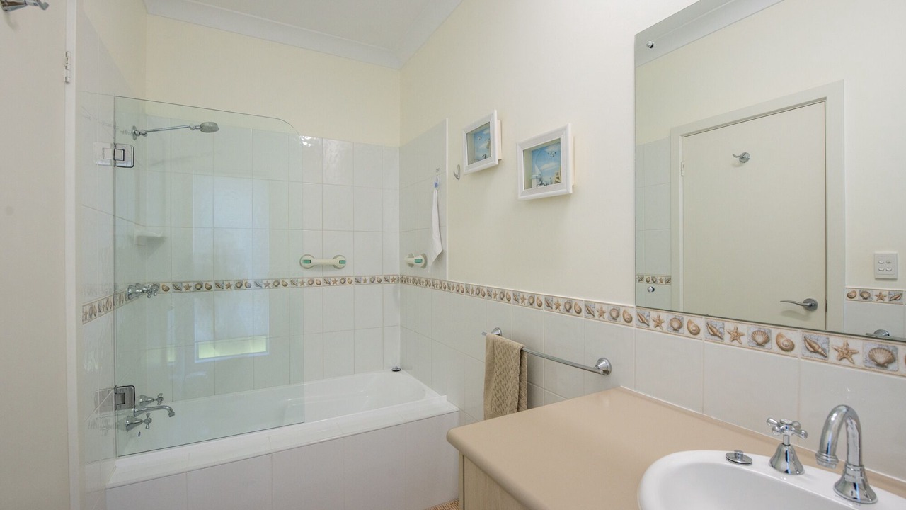 Photo of Bathroom in Emu Bay