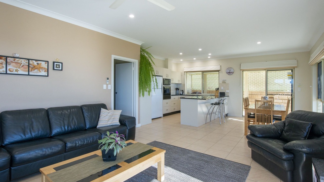 Photo of Others in Emu Bay