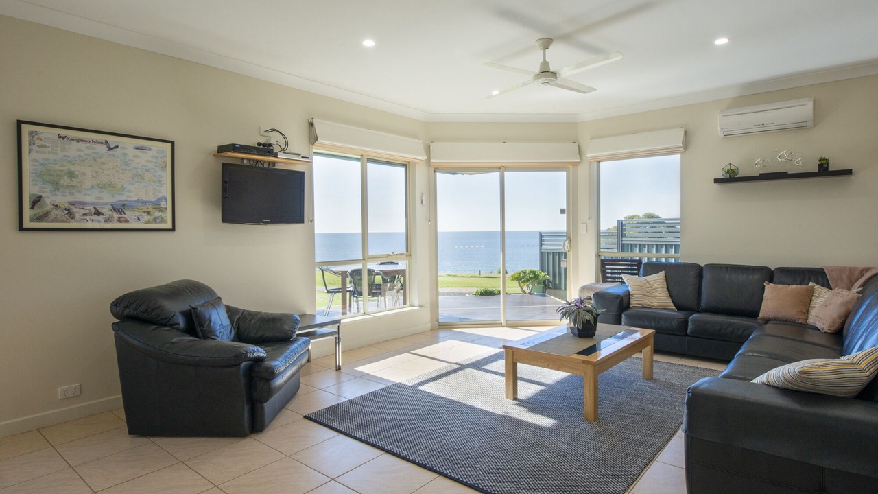 Photo of Others in Emu Bay