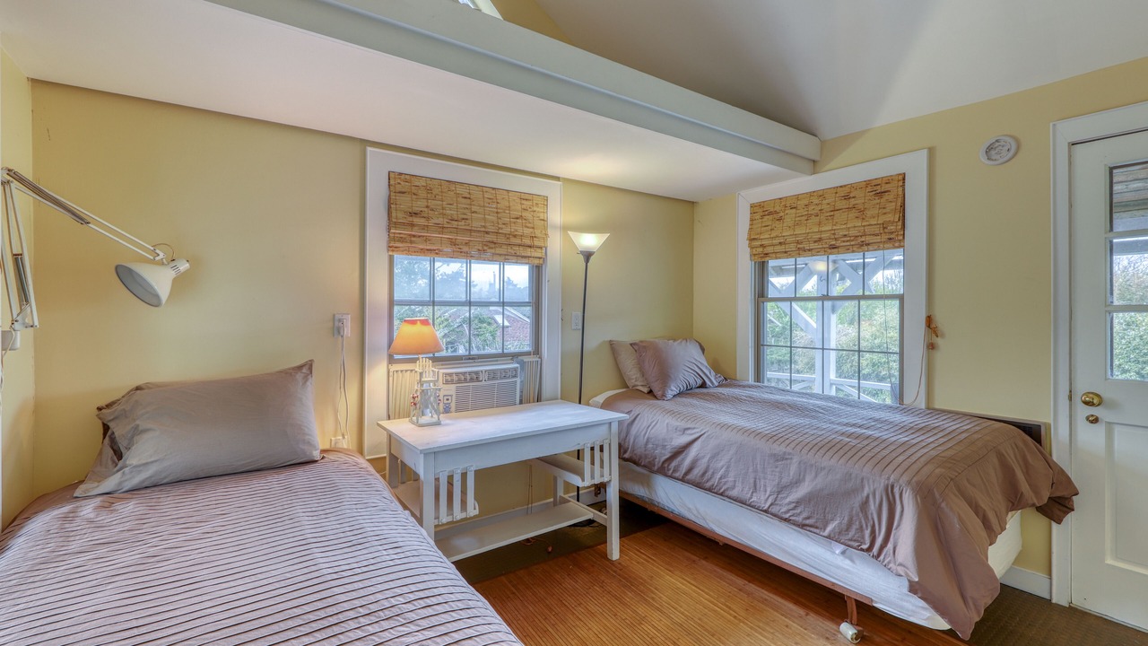 Photo of Bedroom in Ocean Beach