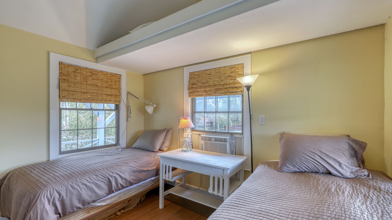 Photo of Bedroom in Ocean Beach