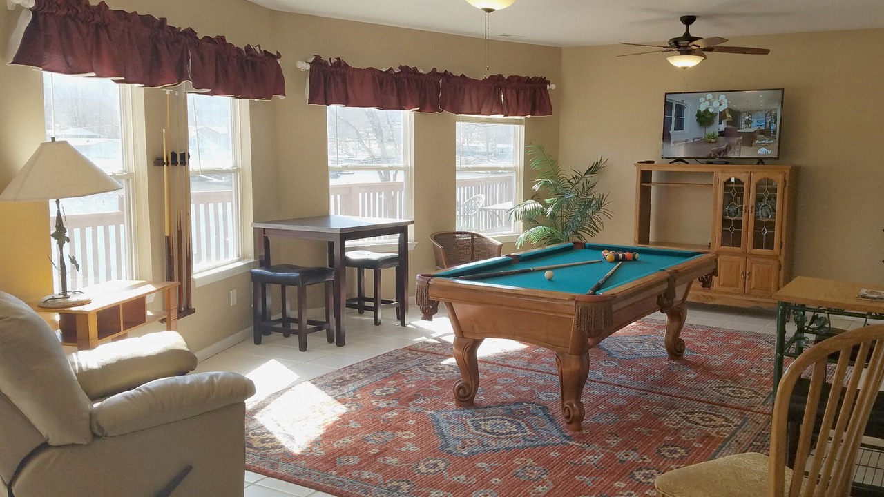 Photo of Bedroom in Eagles Nest