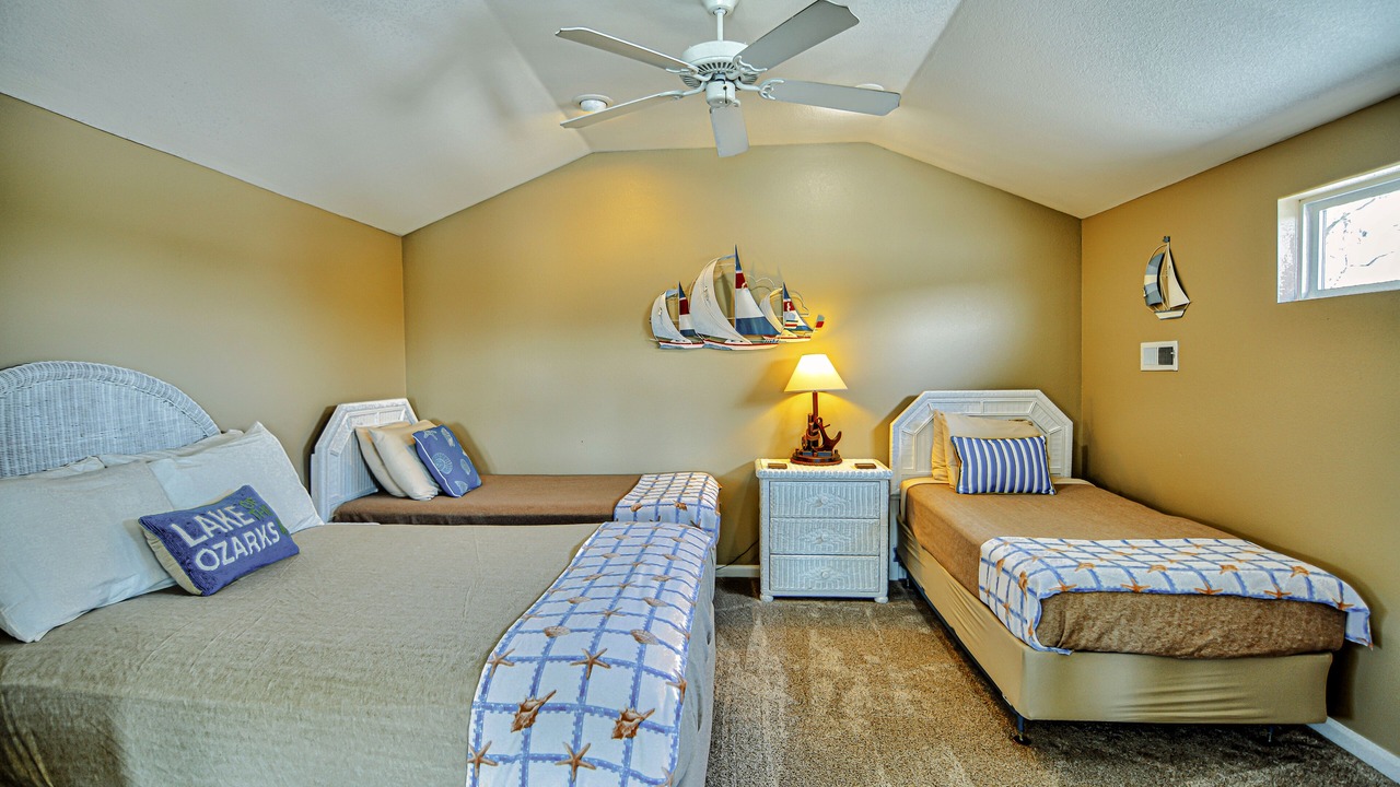 Photo of Bedroom in Eagles Nest