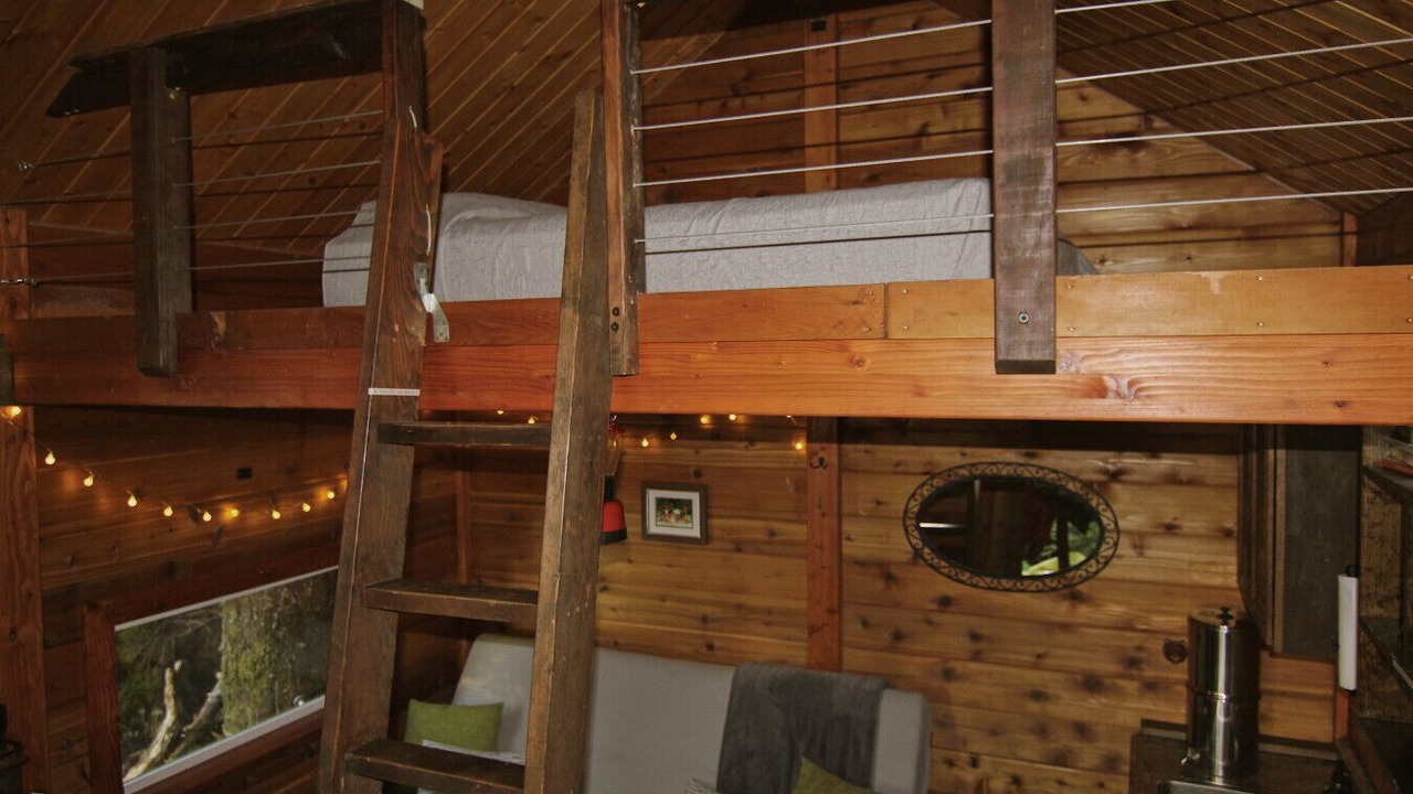 Photo of Bedroom in Seward