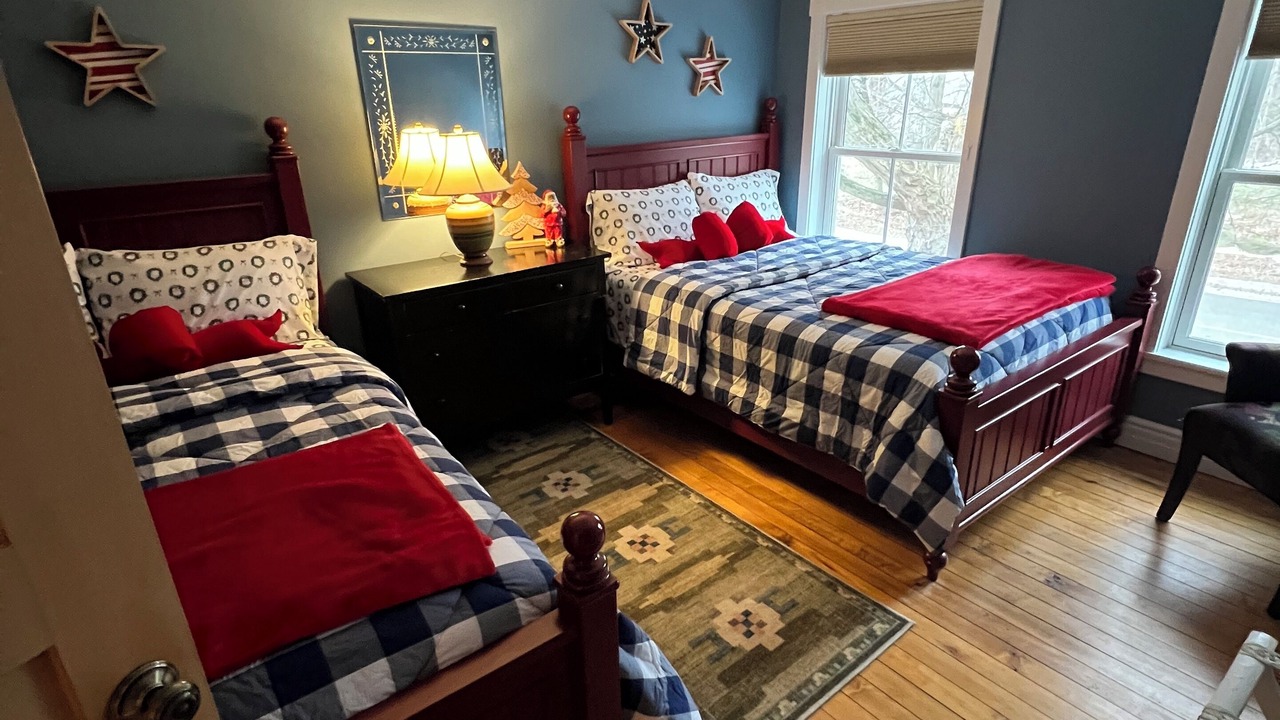 Photo of Bedroom in Northport