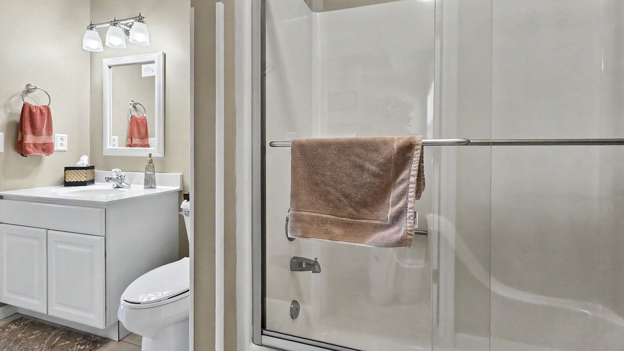 Photo of Bathroom in Lake Ozark