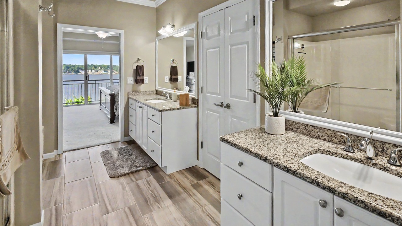 Photo of Bathroom in Lake Ozark