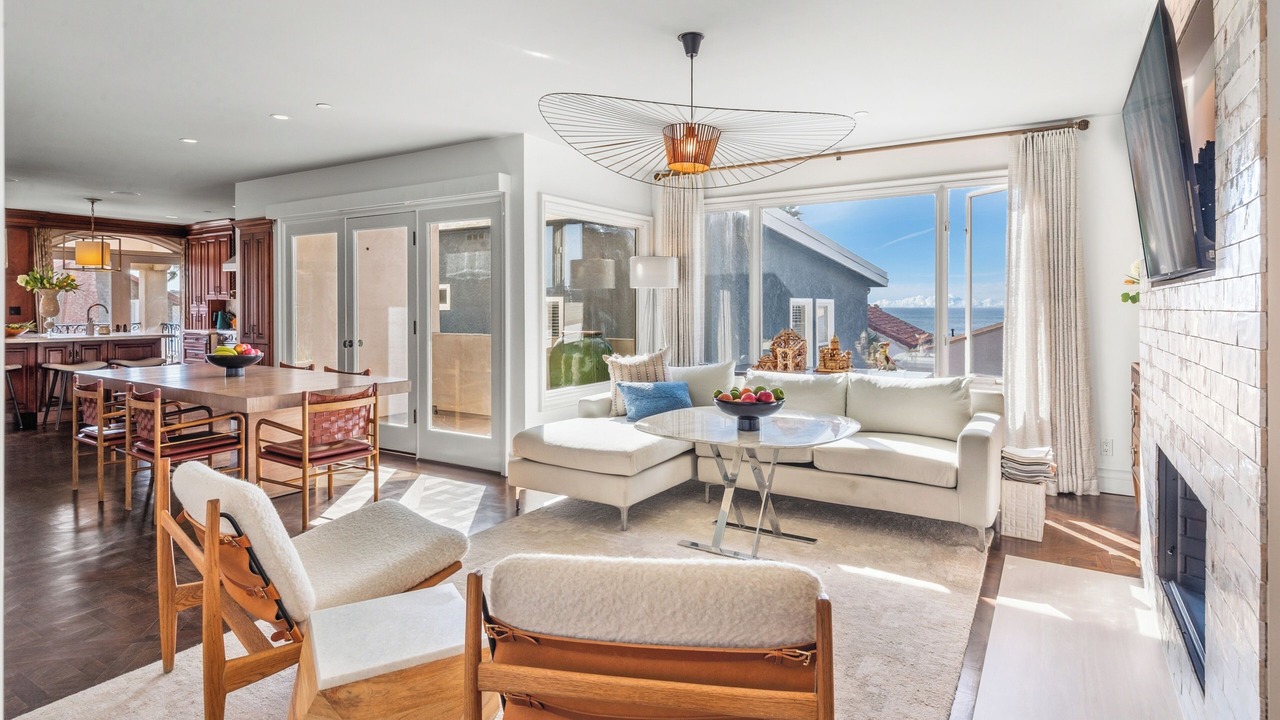 Photo of Livingroom in The Strand