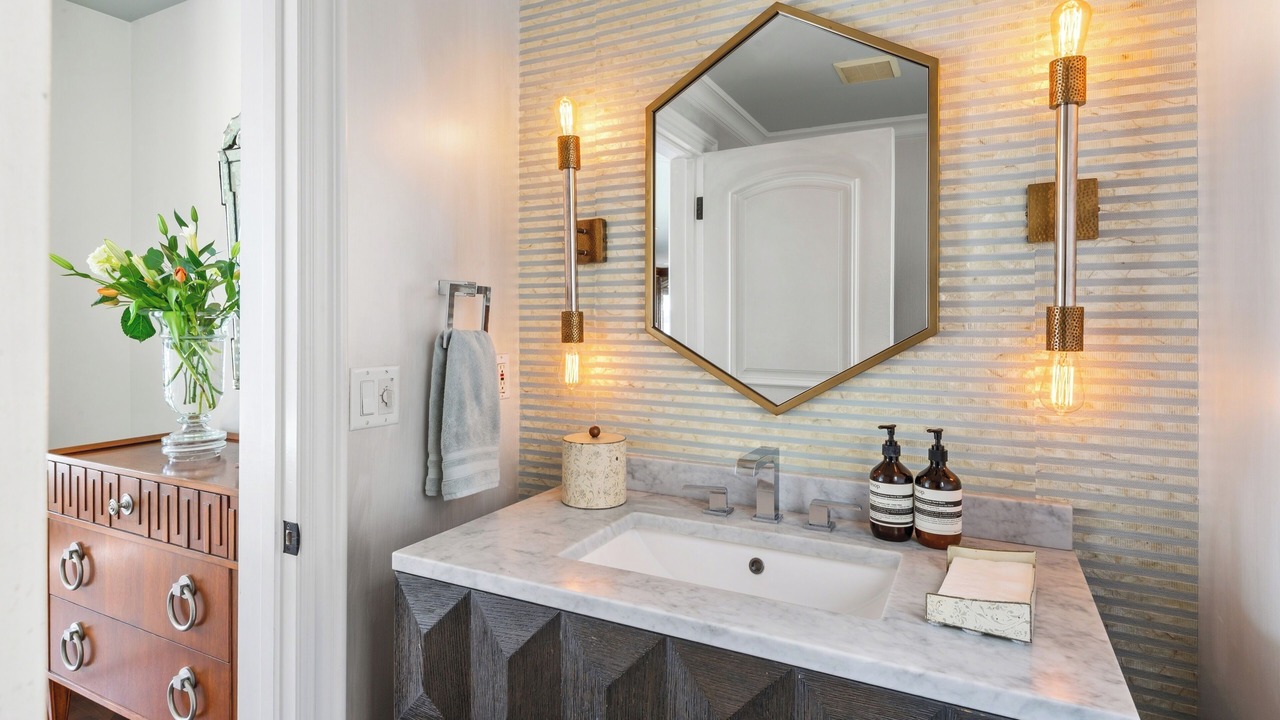 Photo of Bathroom in The Strand