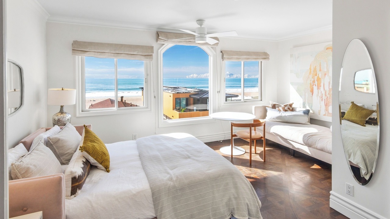 Photo of Bedroom in The Strand