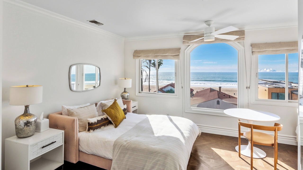 Photo of Bedroom in The Strand