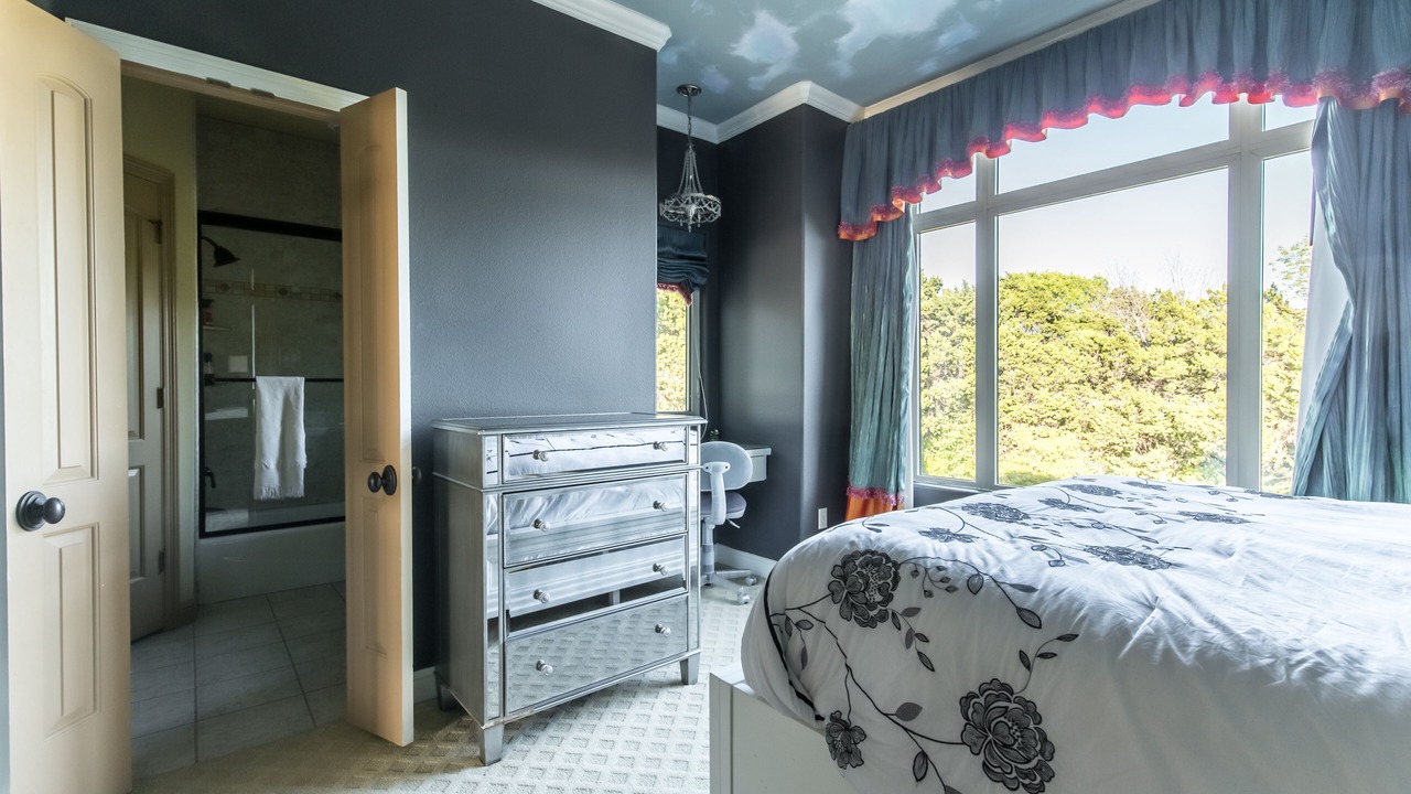 Photo of Bedroom in Cedar Hill