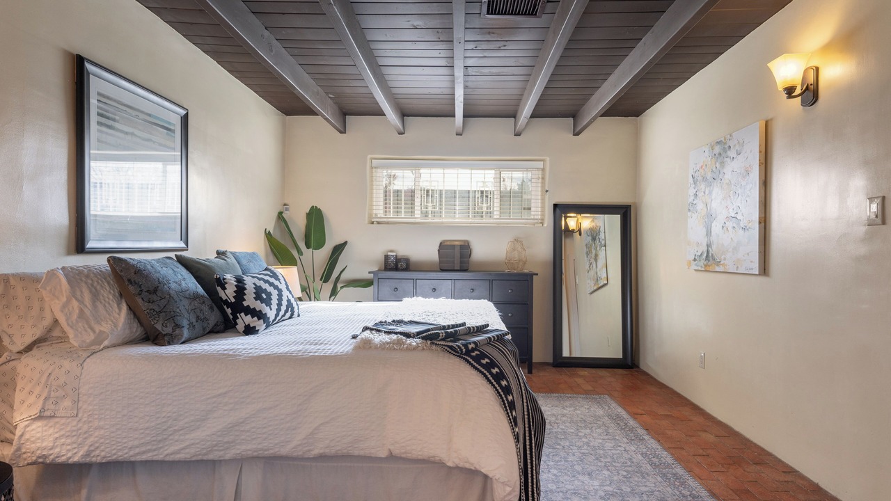 Photo of Bedroom in Albuquerque