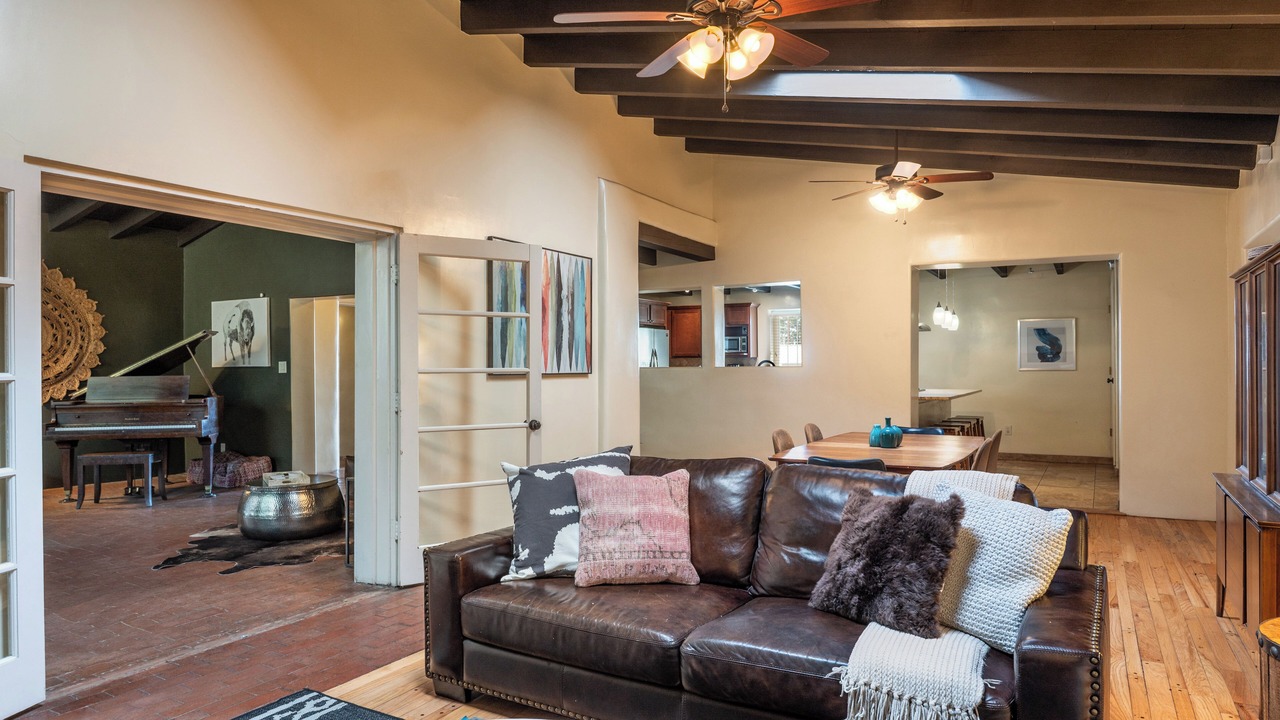 Photo of Livingroom in Albuquerque