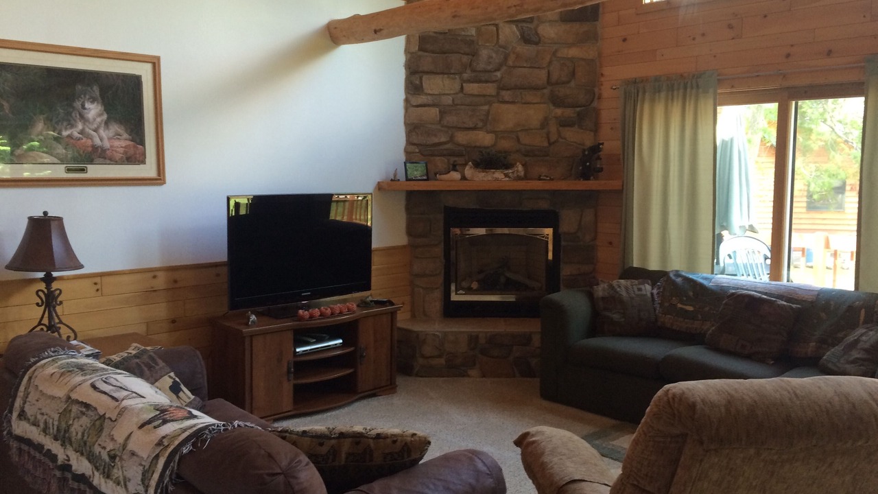 Photo of Livingroom in Three Lakes