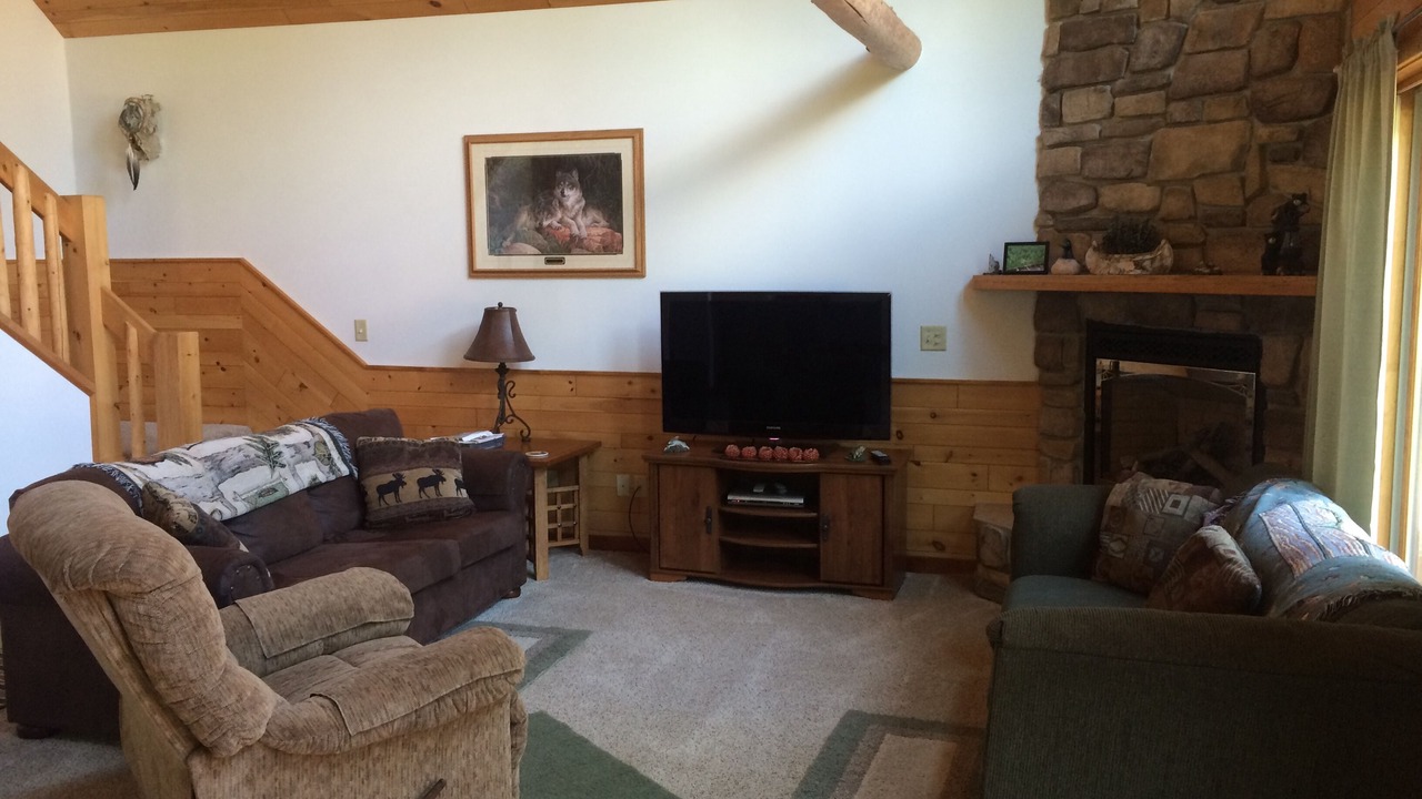 Photo of Livingroom in Three Lakes