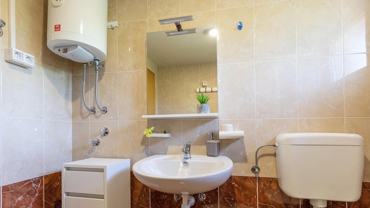 Photo of Bathroom in Vid
