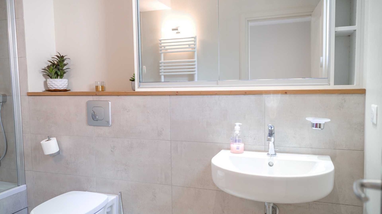 Photo of Bathroom in Castelnau-de-Montmiral