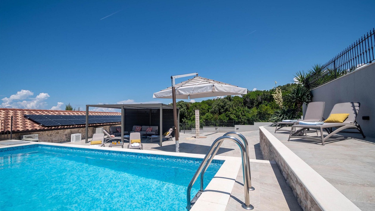 Photo of Outdoor in Loviste