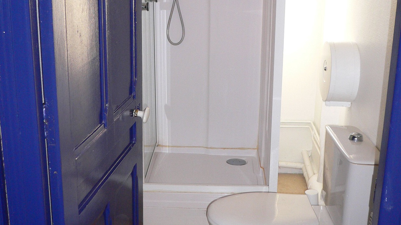 Photo of Bathroom in Le Mesnil-Esnard