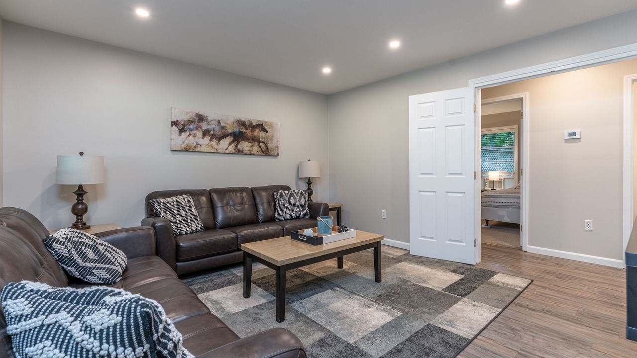 Photo of Livingroom in Saratoga Springs