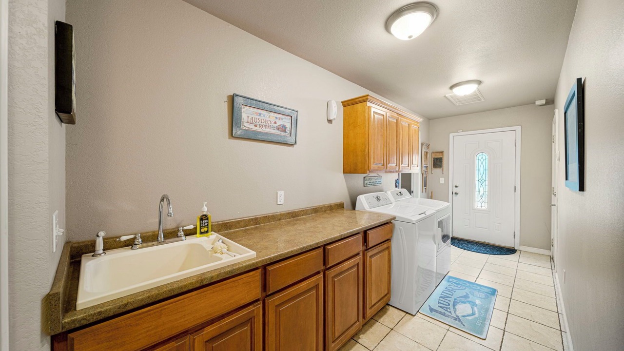 Photo of Bedroom in Mayes County