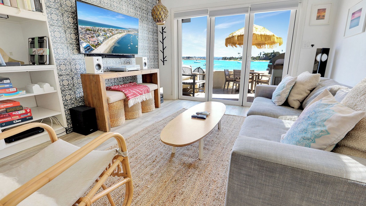 Photo of Livingroom in Central Mission Beach