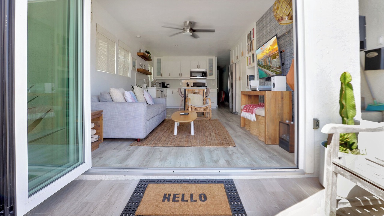 Photo of Livingroom in Central Mission Beach