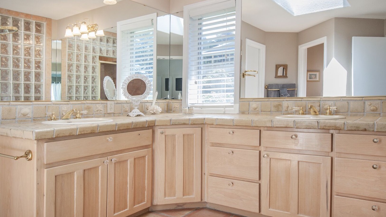 Photo of Bathroom in Roads End