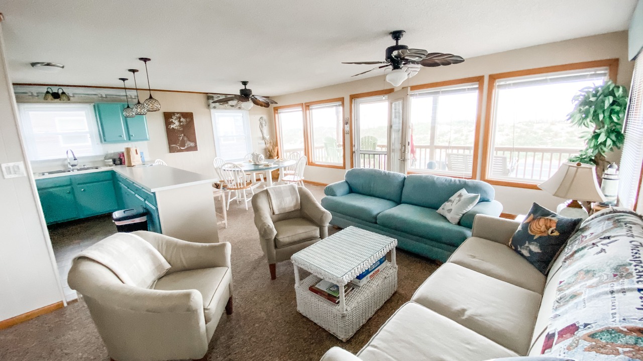 Photo of Livingroom in Kitty Hawk
