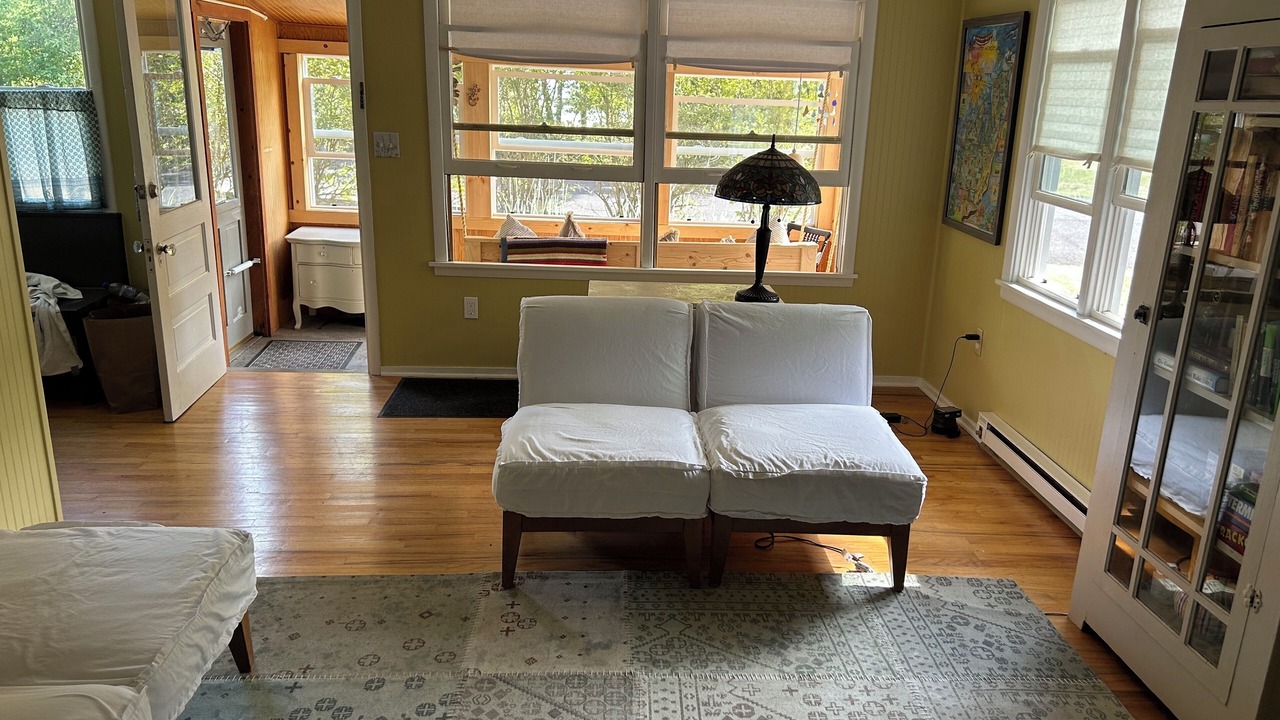 Photo of Livingroom in Lake Township