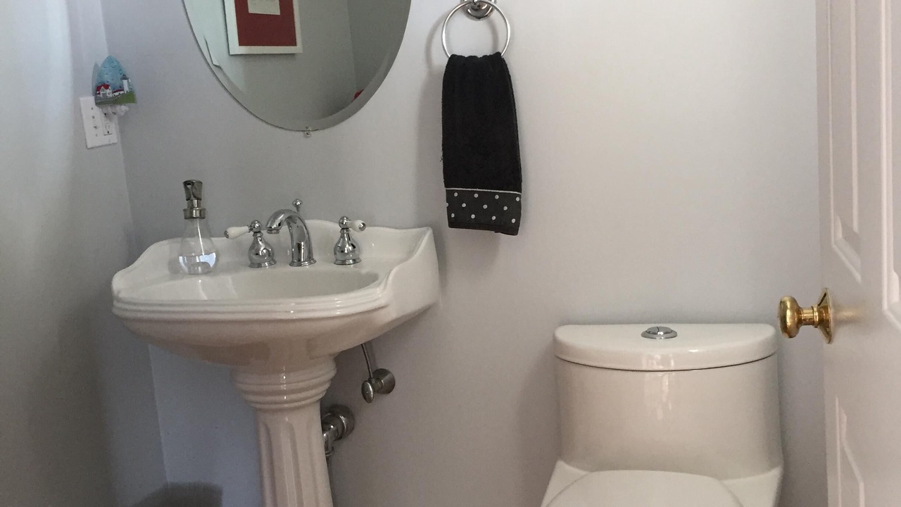 Photo of Bathroom in York Beach