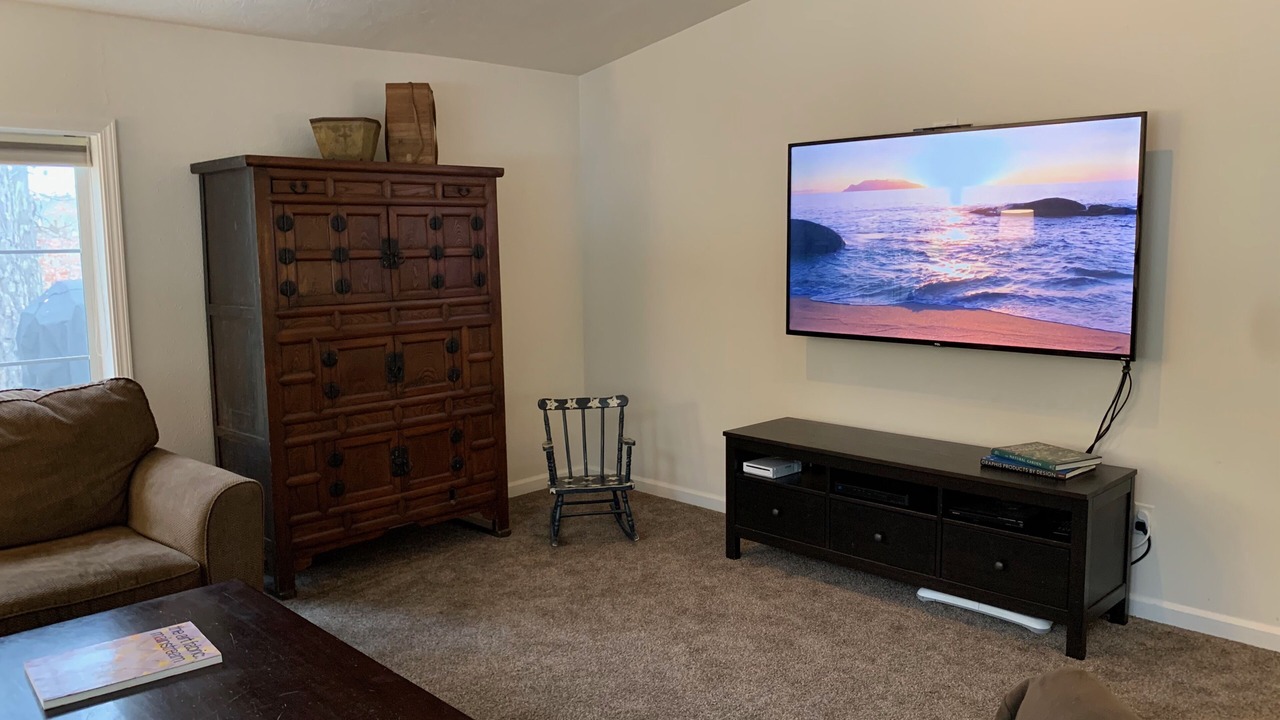 Photo of Livingroom in Shady Cove