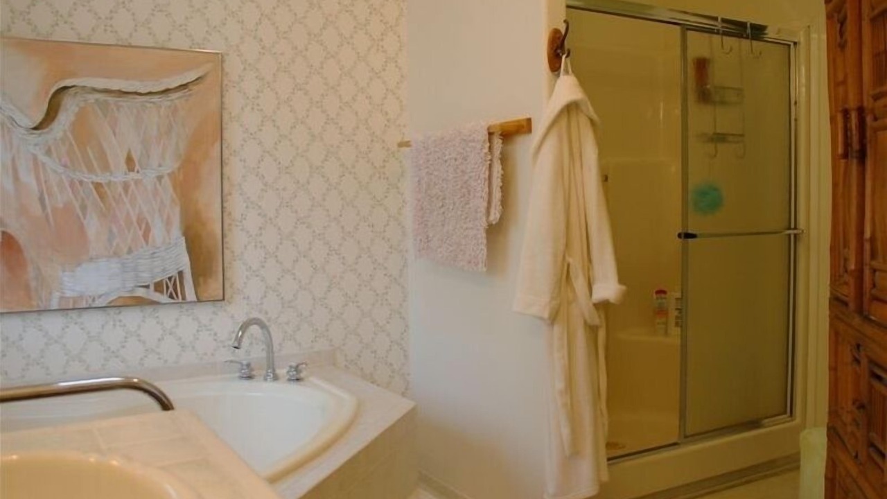 Photo of Bathroom in Shady Cove