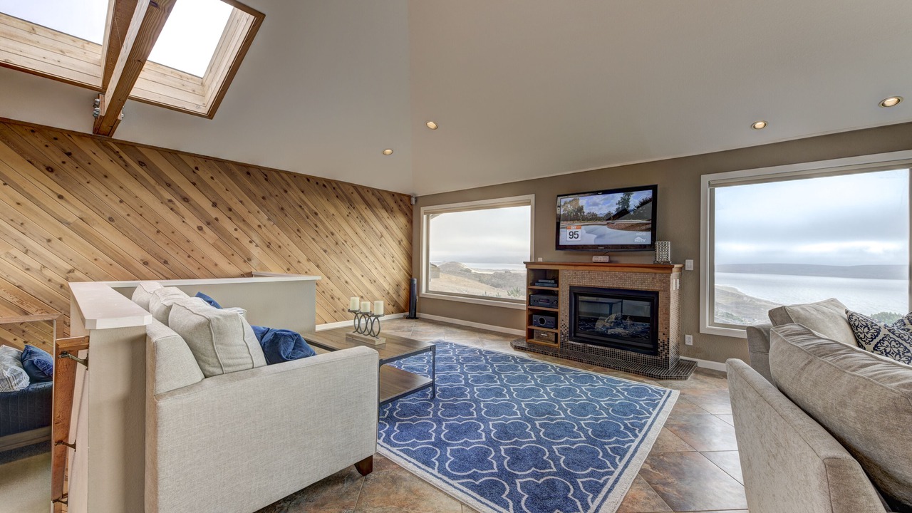 Photo of Livingroom in Dillon Beach