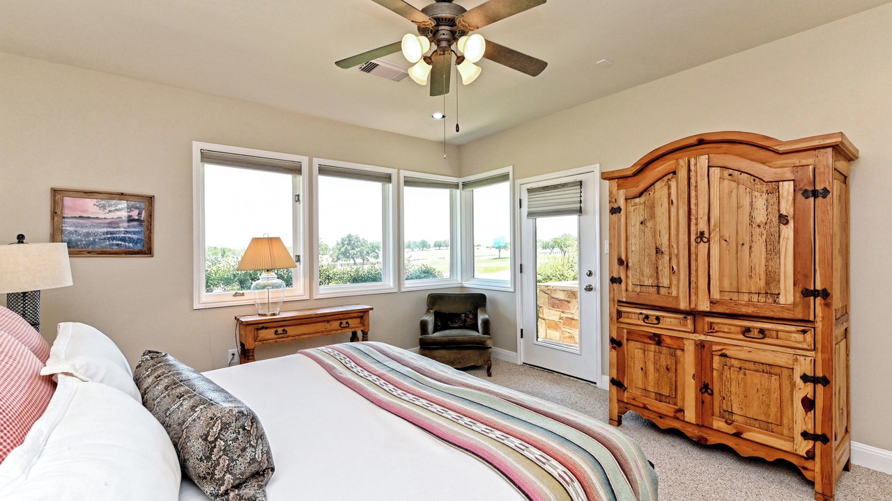 Photo of Bedroom in Lakecliff On Lake Travis