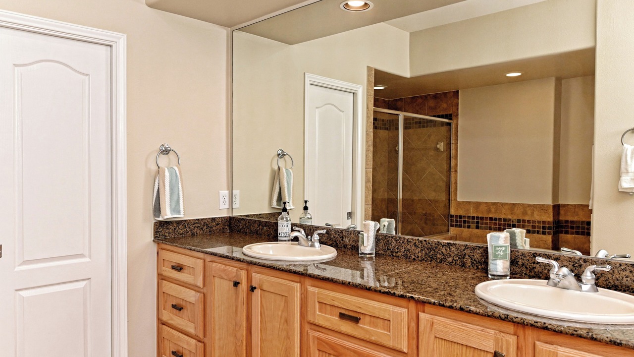 Photo of Bathroom in Lakecliff On Lake Travis