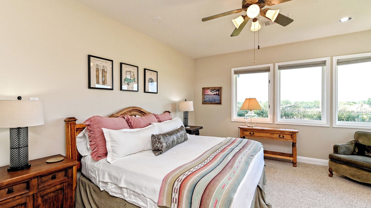Photo of Bedroom in Lakecliff On Lake Travis