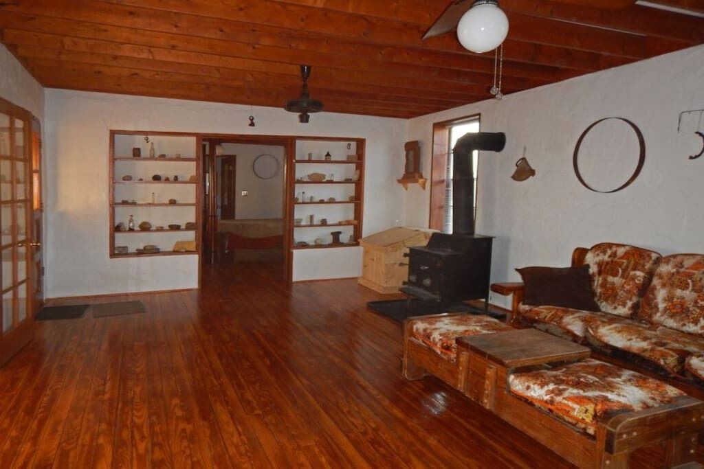 Photo of Livingroom in Terlingua