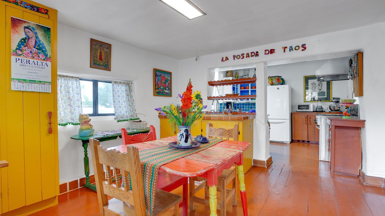 Photo of Others in Taos