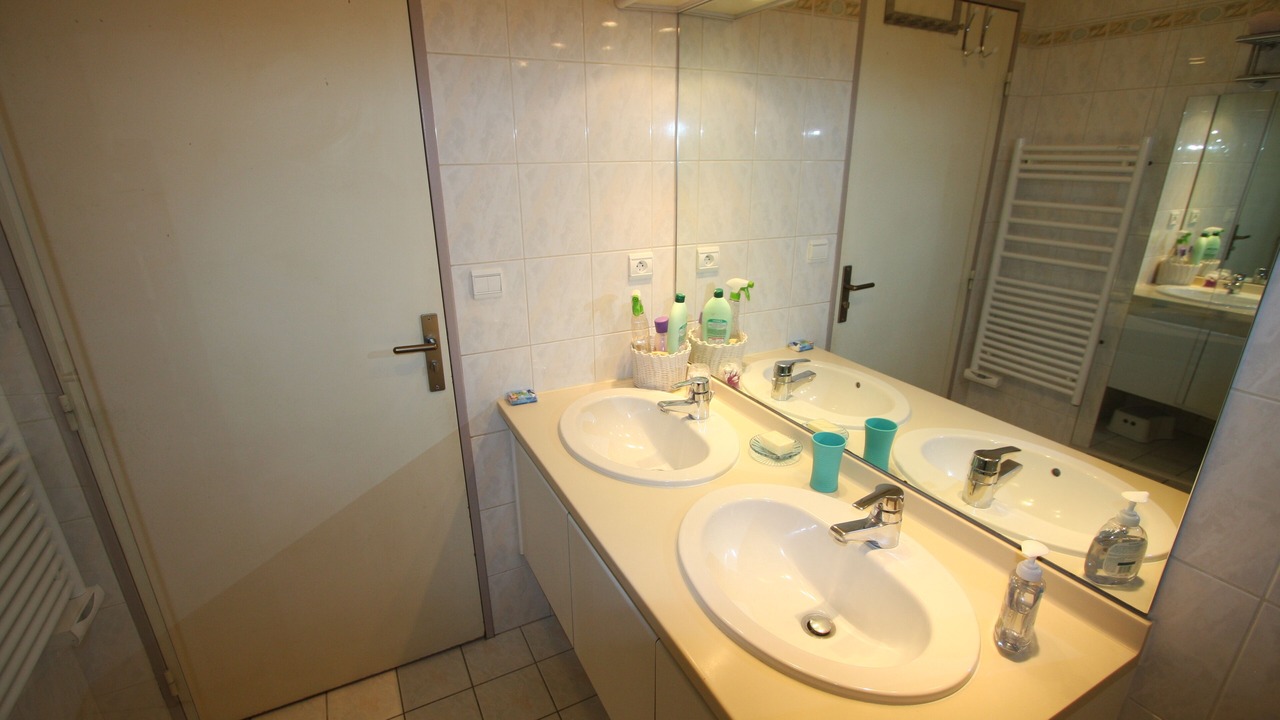 Photo of Bathroom in Maisons-Laffitte