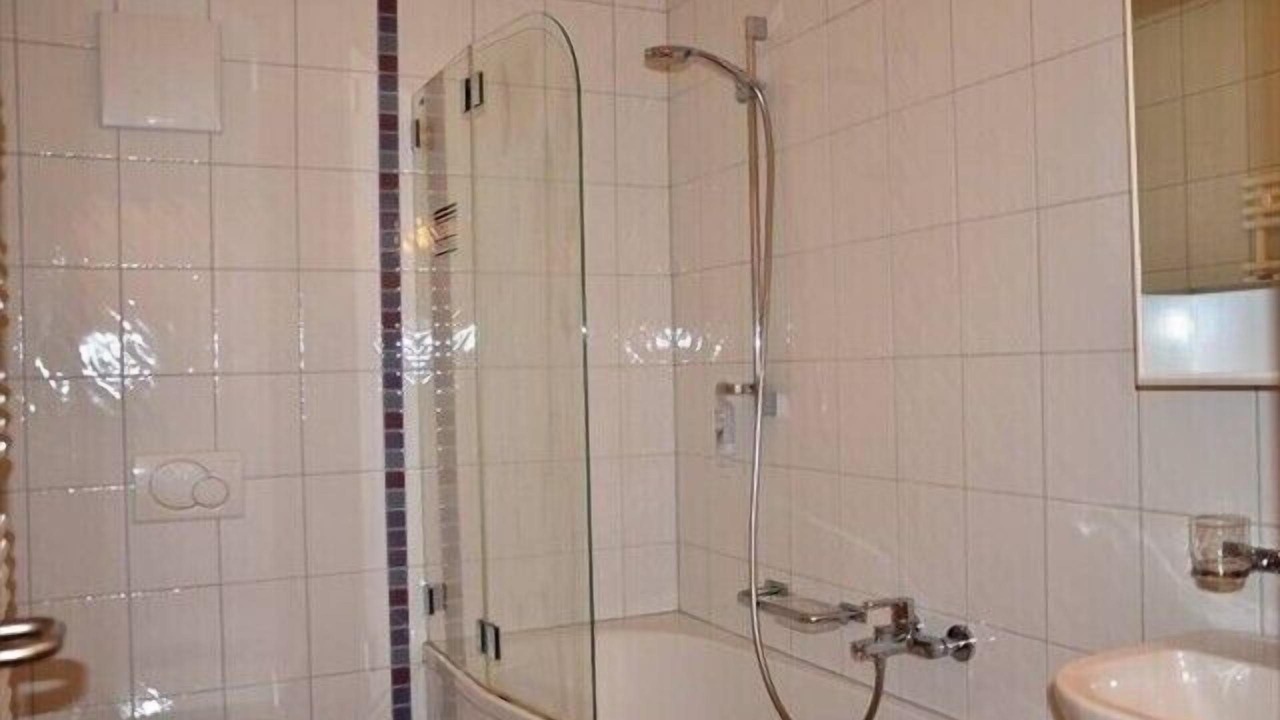 Photo of Bathroom in Vex