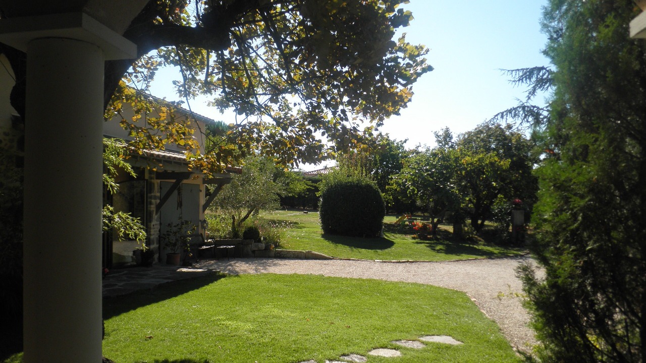 Photo of Outdoor in Les Mages