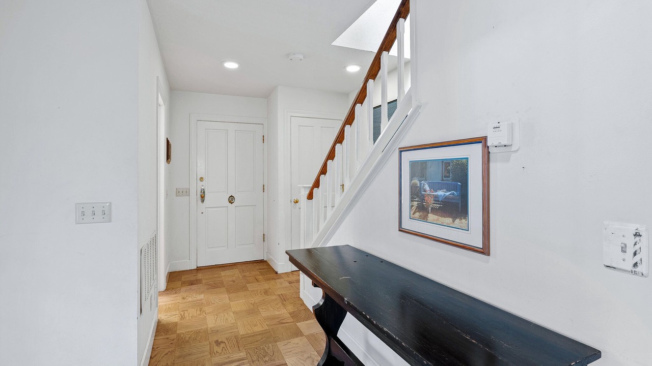 Photo of Others in Seabright