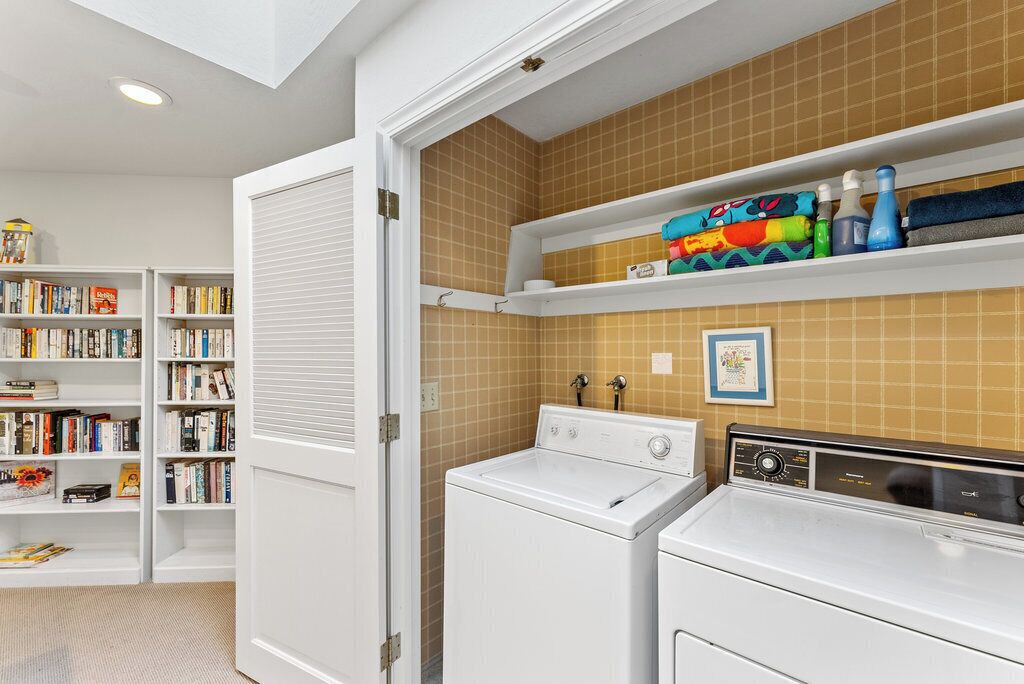 Photo of Others in Seabright