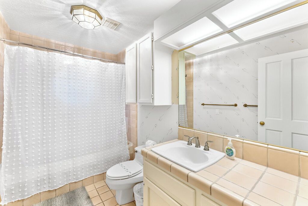 Photo of Bathroom in Seabright