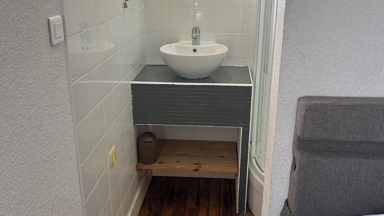 Photo of Bathroom in Luzenac
