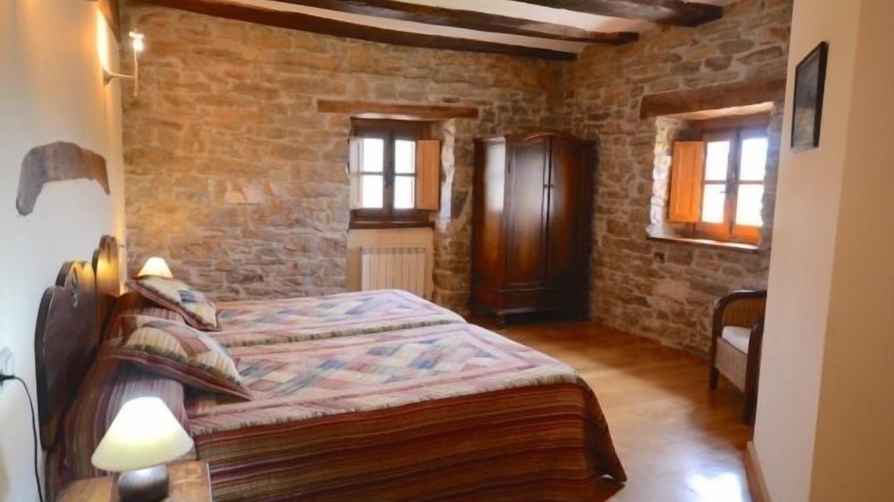 Photo of Bedroom in Goni