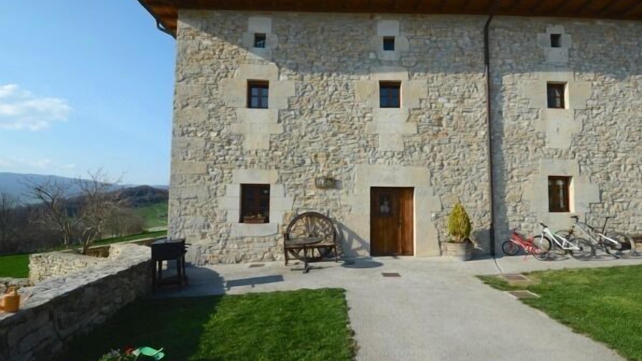 Photo of Outdoor in Goni